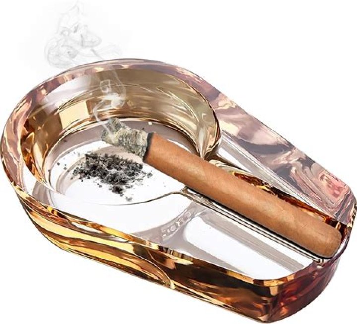 Are ashtray and Nate related?