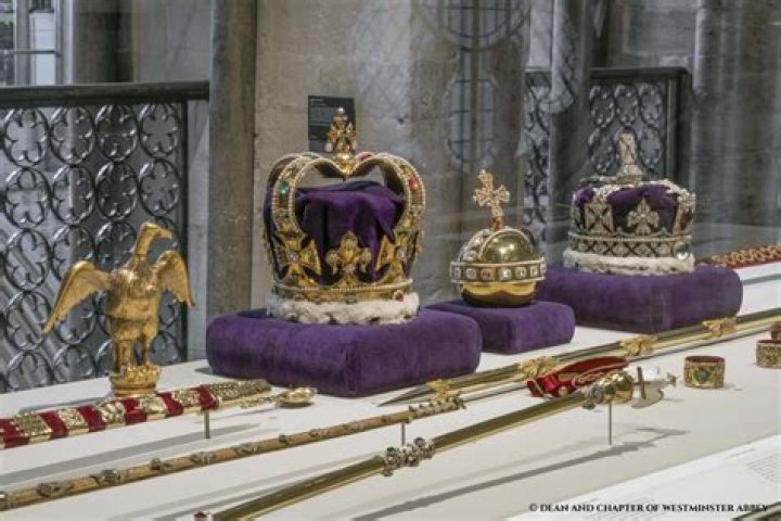 Are the real Crown Jewels in the Tower of London?