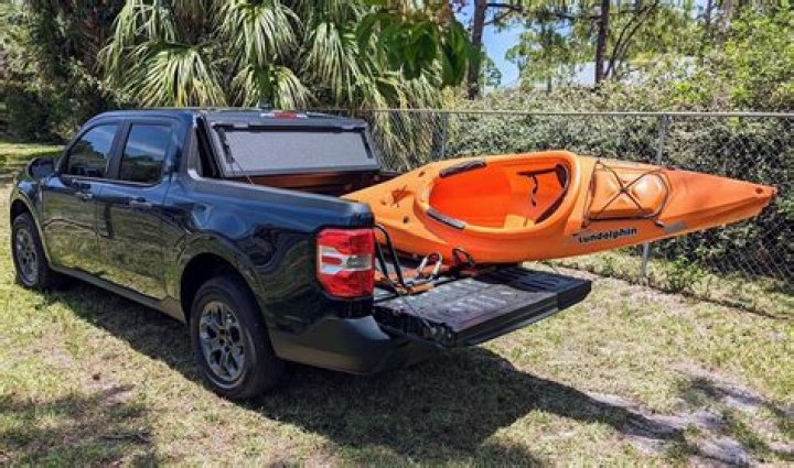 Can a kayak be transported upside down?