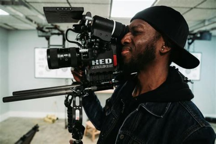Can a videographer be a cinematographer?