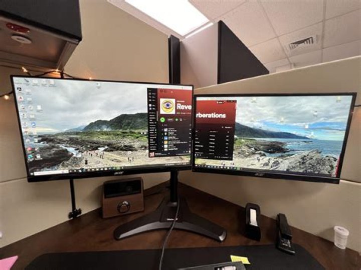 Can you have 2 monitors with different resolutions?