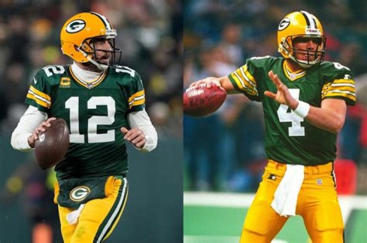 Is Aaron Rodgers better than Favre?