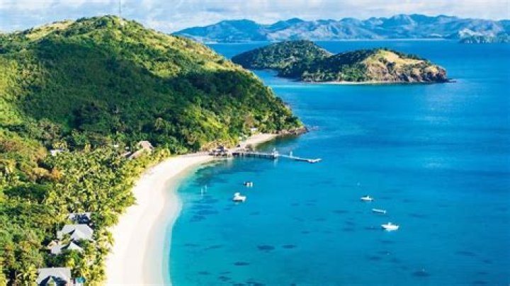 Is Fiji sunny in January?
