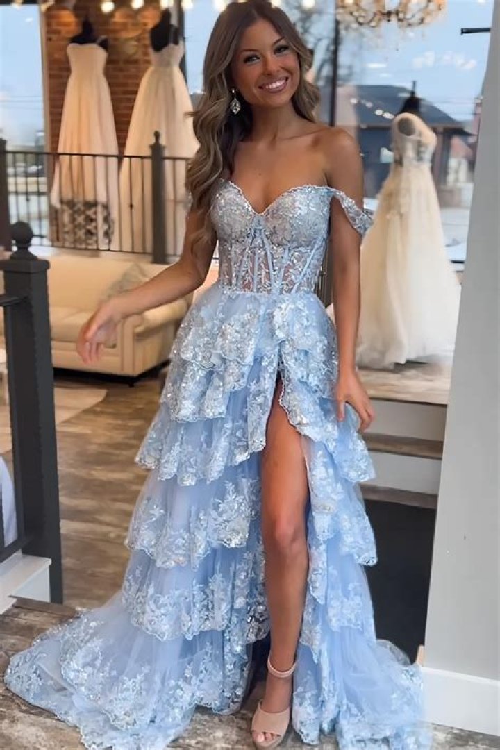 Is prom short or long dress?