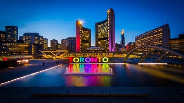 Is Toronto a lonely city?