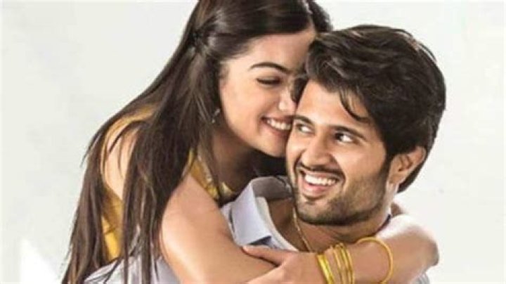 Is Umar dating Rashmi?