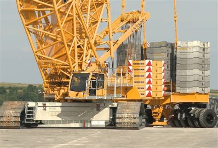 What is the biggest Liebherr crane?