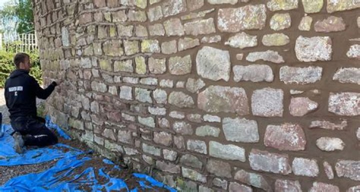 When should you repoint walls?