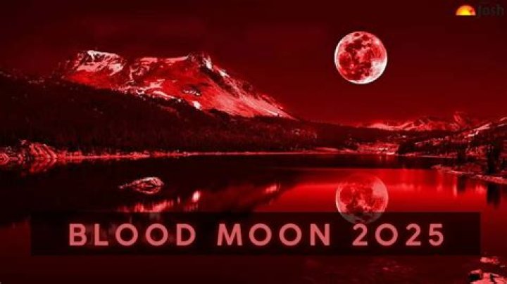 Where can you see the Blood Moon May 2021?