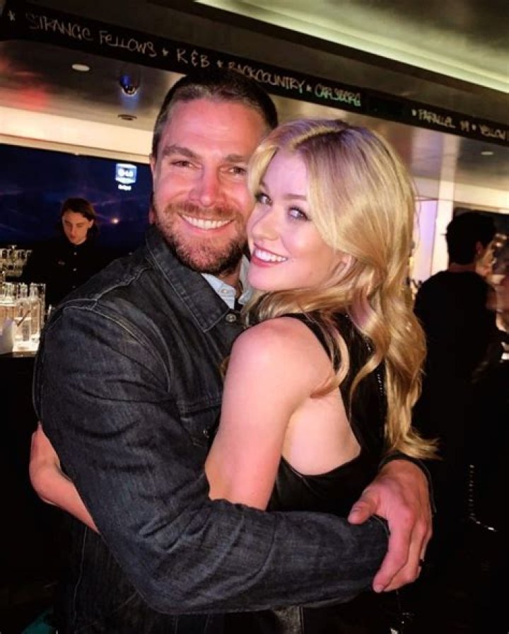Who trained Mia Smoak?