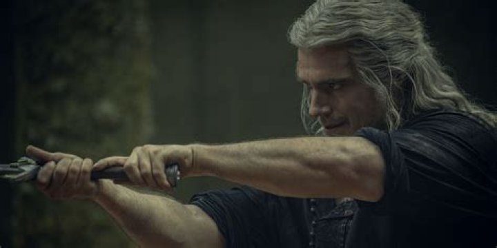 Why does Geralt have yellow eyes but the other witchers don t?